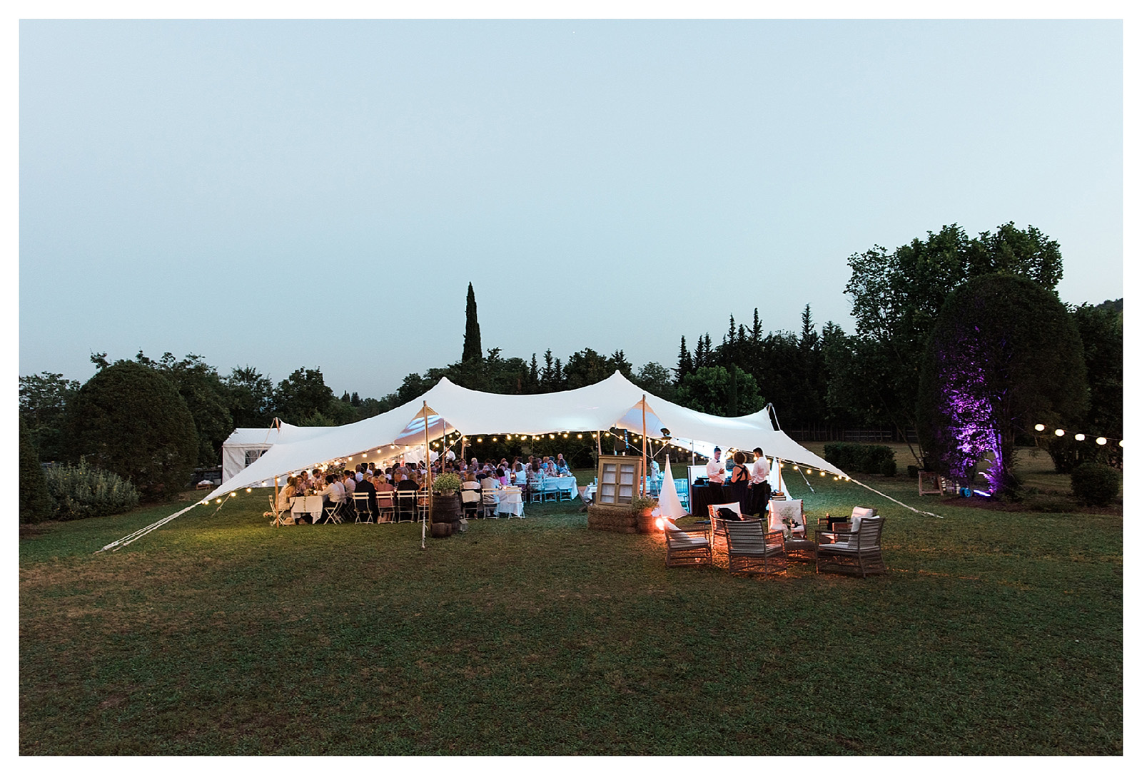 Tente de mariage en extérieur dans le Var